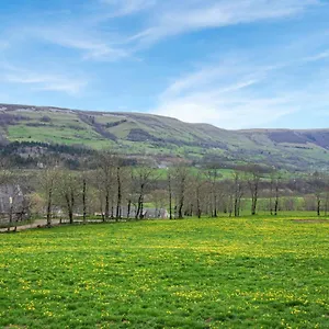 3 Bedroom Beautiful In Hébergement de vacances